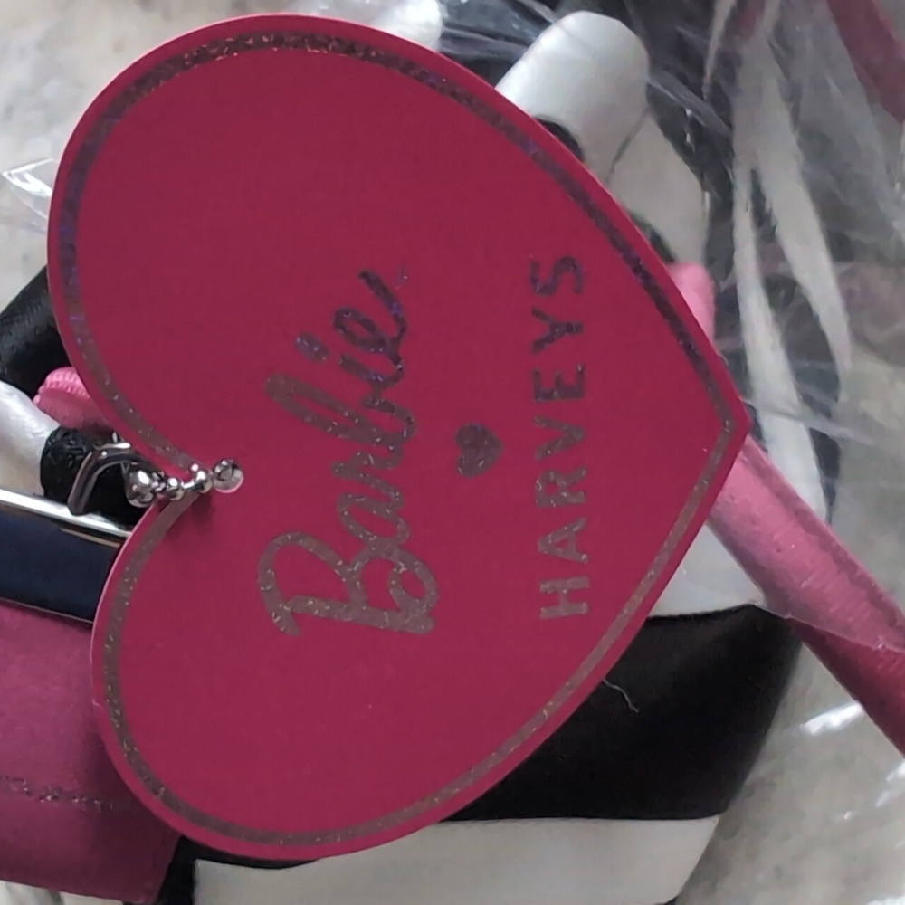 Harvey's Barbie Sydney Tote - Picture 8 of 8